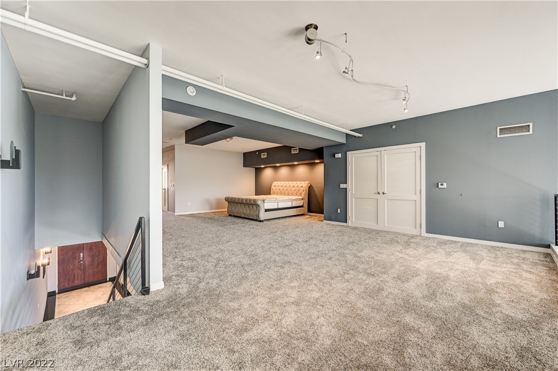 360 East Desert Inn Road, Unit 1005 Las Vegas, NV 89109 - Photo 27 of 45 Gallery Image 27