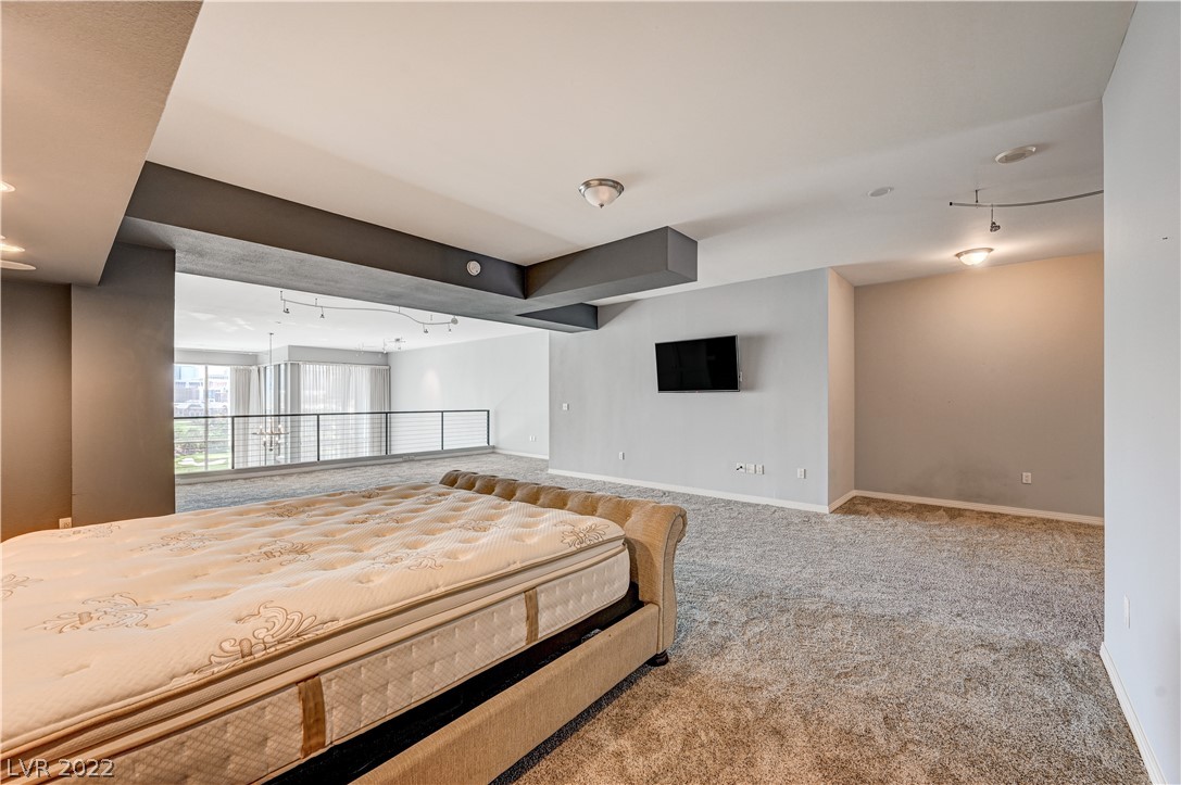360 East Desert Inn Road, Unit 1005 Las Vegas, NV 89109 - Photo 29 of 45 Gallery Image 29