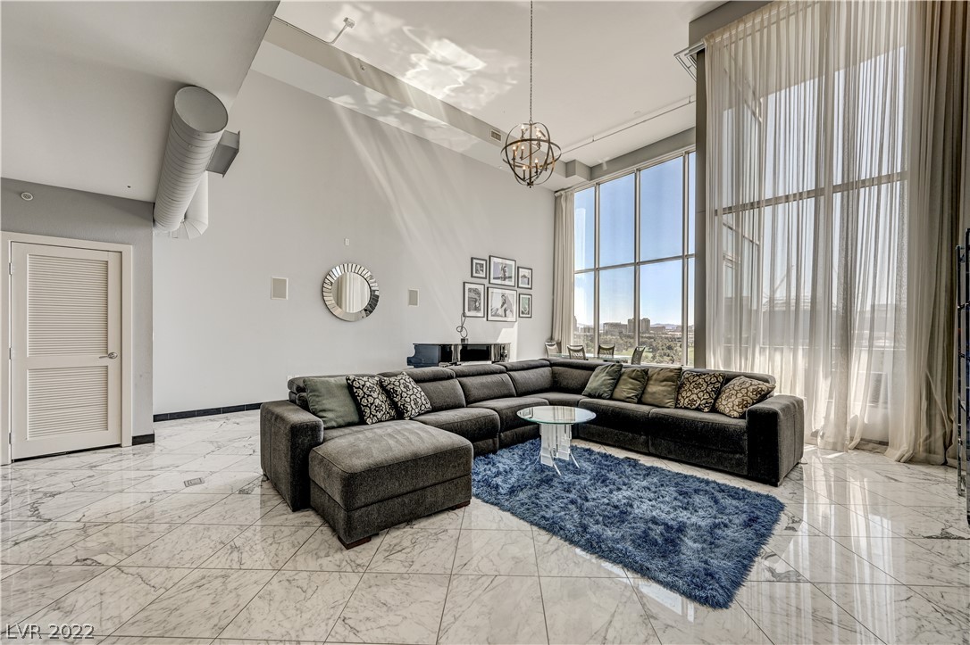 360 East Desert Inn Road, Unit 1005 Las Vegas, NV 89109 - Photo 5 of 45 Gallery Image 5