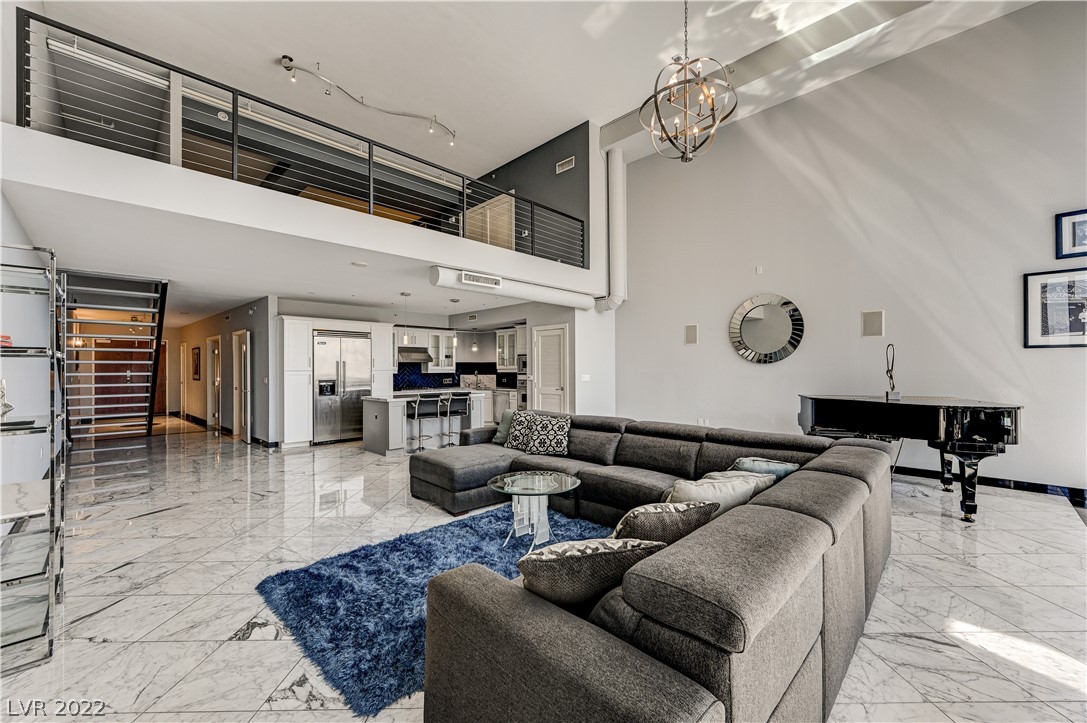 360 East Desert Inn Road, Unit 1005 Las Vegas, NV 89109 - Photo 8 of 45 Gallery Image 8