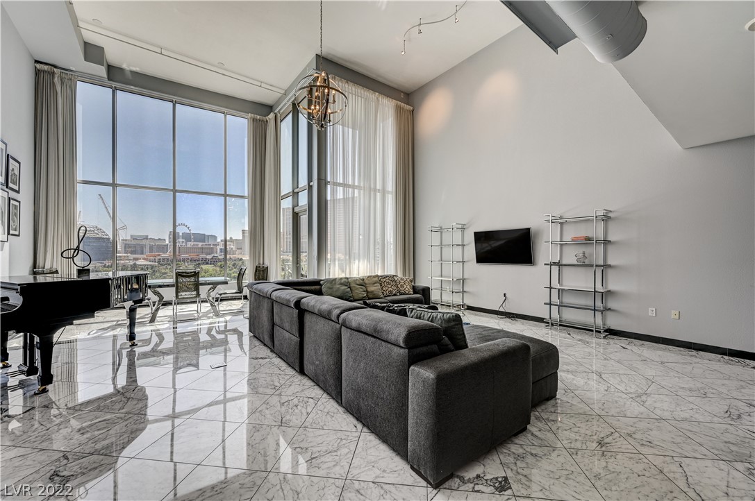 360 East Desert Inn Road, Unit 1005 Las Vegas, NV 89109 - Photo 9 of 45 Gallery Image 9