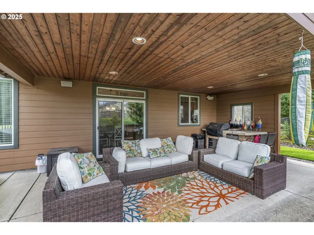 a view of an outdoor sitting space