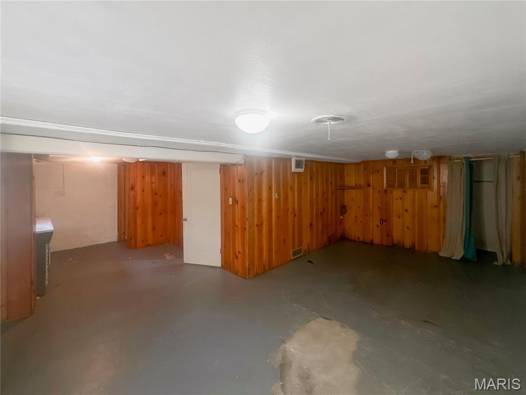 237 South Barat Avenue Ferguson, MO 63135 - Photo 14 of 16