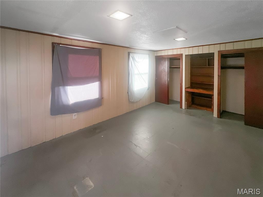 237 South Barat Avenue Ferguson, MO 63135 - Photo 10 of 16