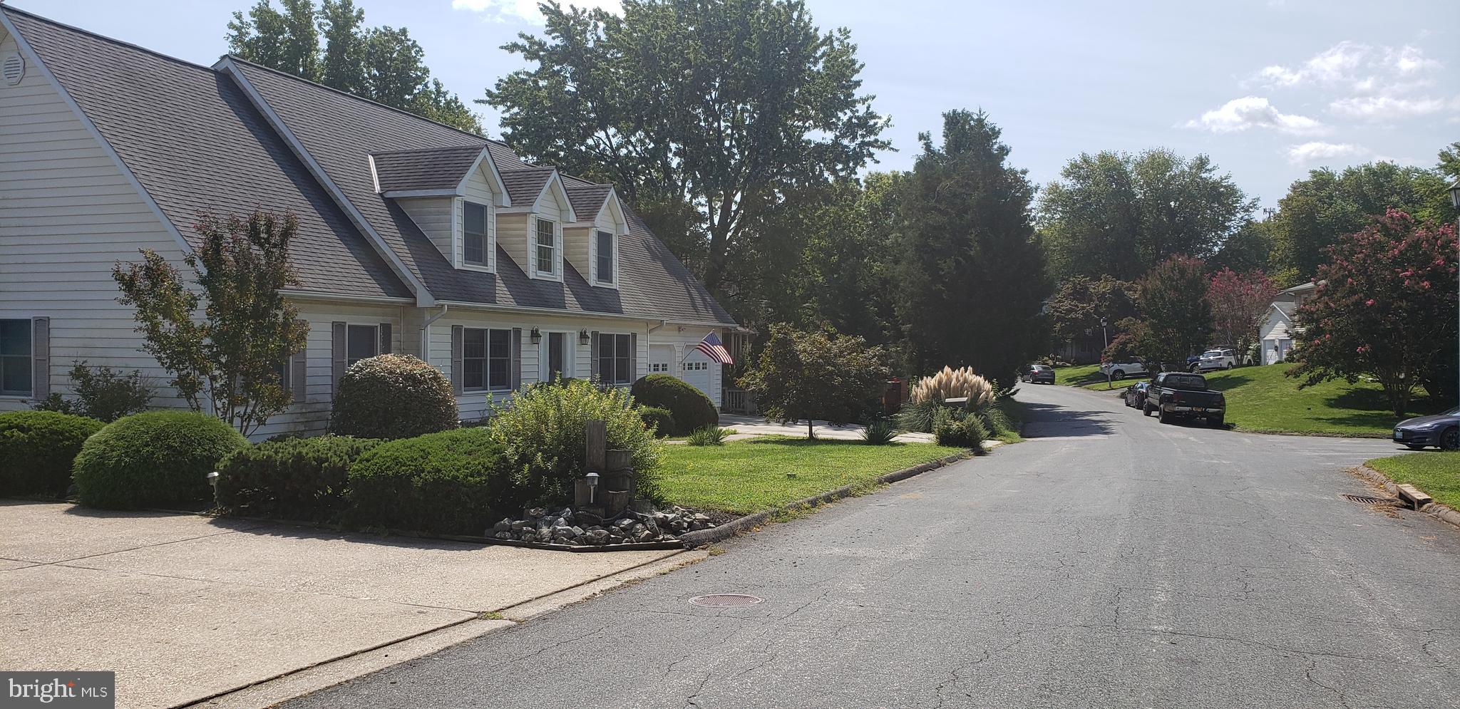 4084 Waterview Drive Edgewater, MD 21037 - Photo 4 of 4 View of street