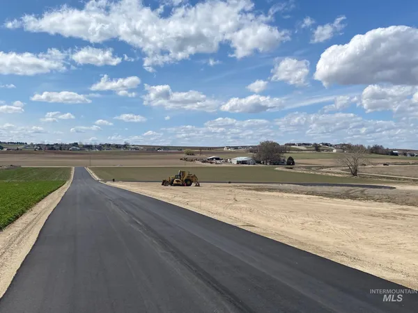 $325,000 | 9 Caldwell Id 83607, Caldwell, ID 83607