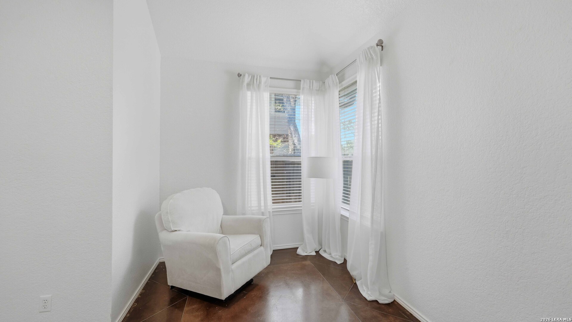 4520 Ridge Peak Drive Schertz, TX 78154 - Photo 13 of 44 a living room with furniture and a window