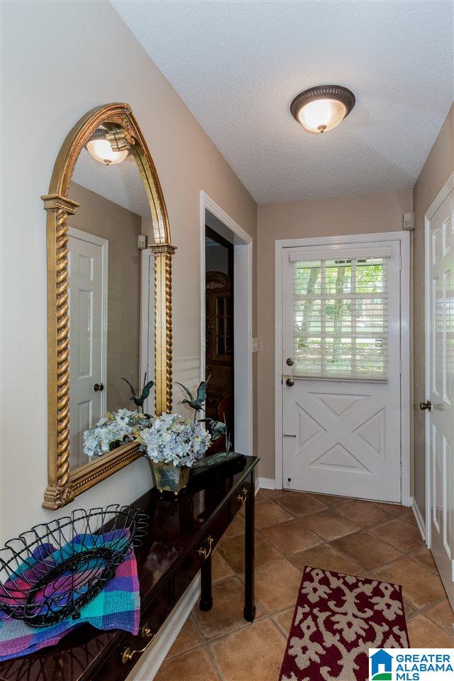 1804 Mohawk Drive Alabaster, AL 35007 - Photo 4 of 34