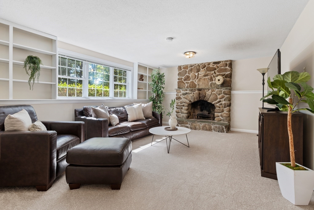 14 Beaver Brook Road Littleton, MA 01460 - Photo 24 of 37