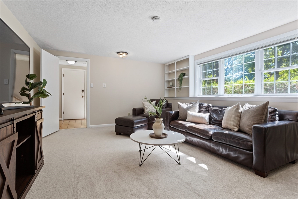 14 Beaver Brook Road Littleton, MA 01460 - Photo 25 of 37