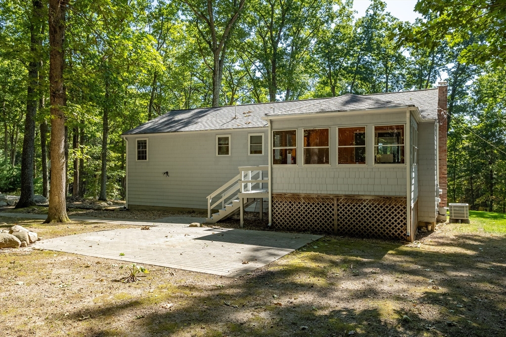 14 Beaver Brook Road Littleton, MA 01460 - Photo 33 of 37