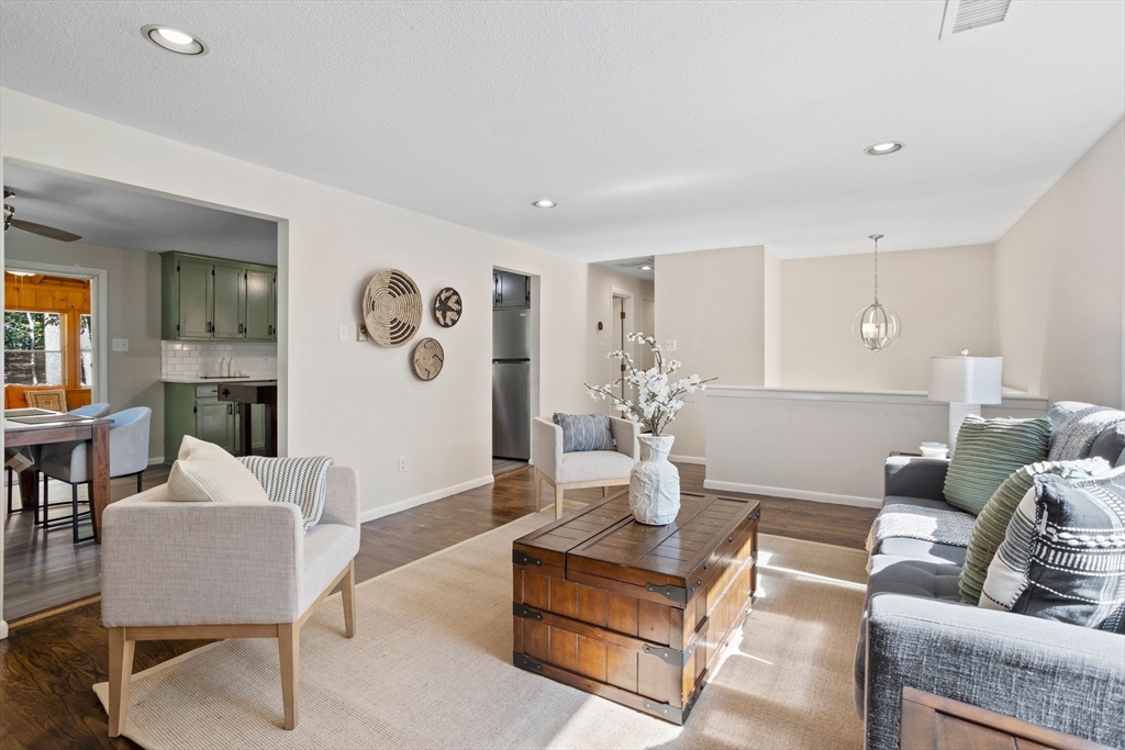 14 Beaver Brook Road Littleton, MA 01460 - Photo 9 of 37