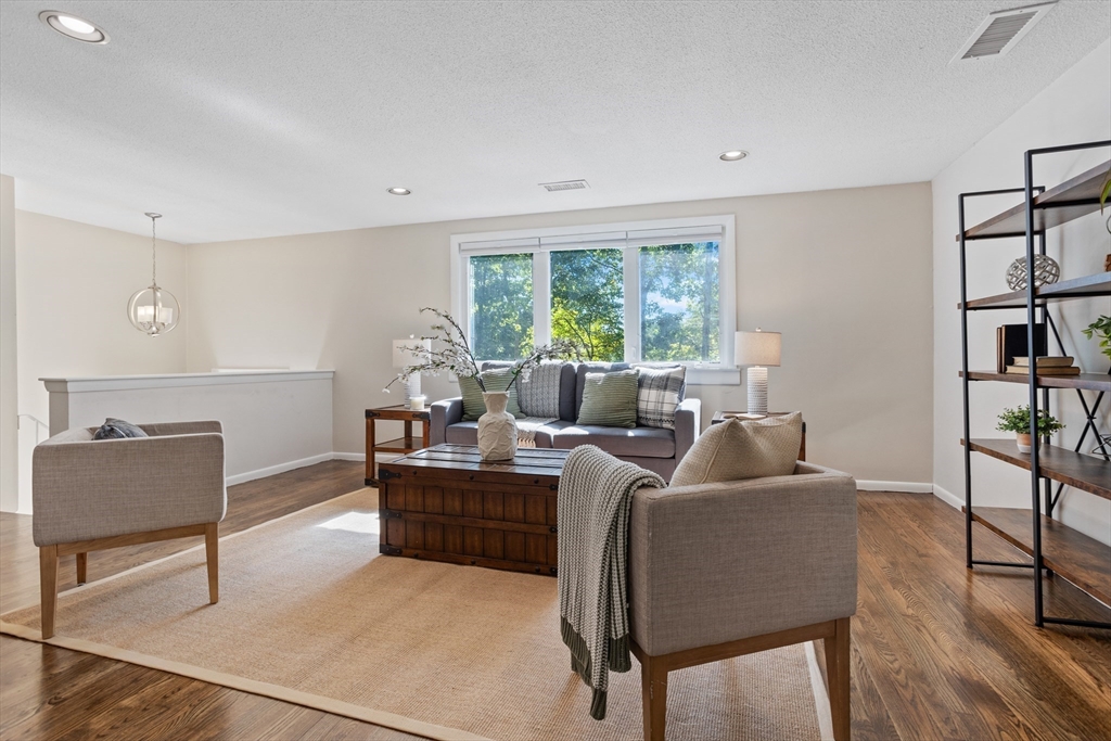 14 Beaver Brook Road Littleton, MA 01460 - Photo 10 of 37