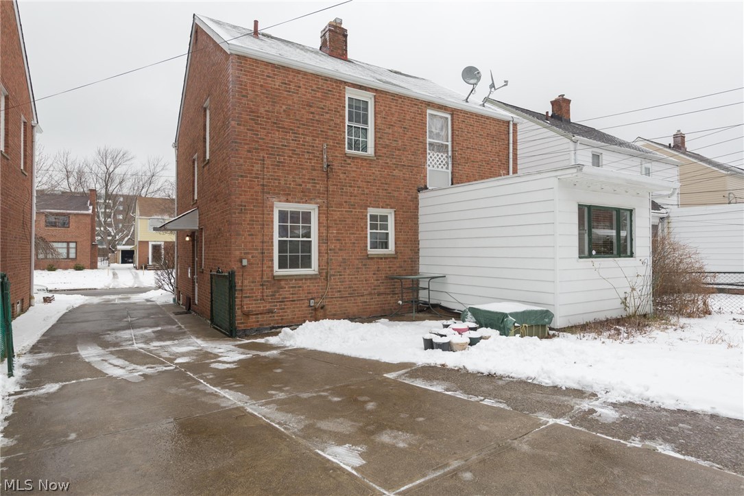 4414 Baintree Road University Heights, OH 44118 - Photo 25 of 28