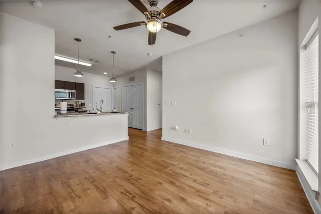 $1,100 | 6725 Circle S Road, Unit B1356, Austin, TX 78745