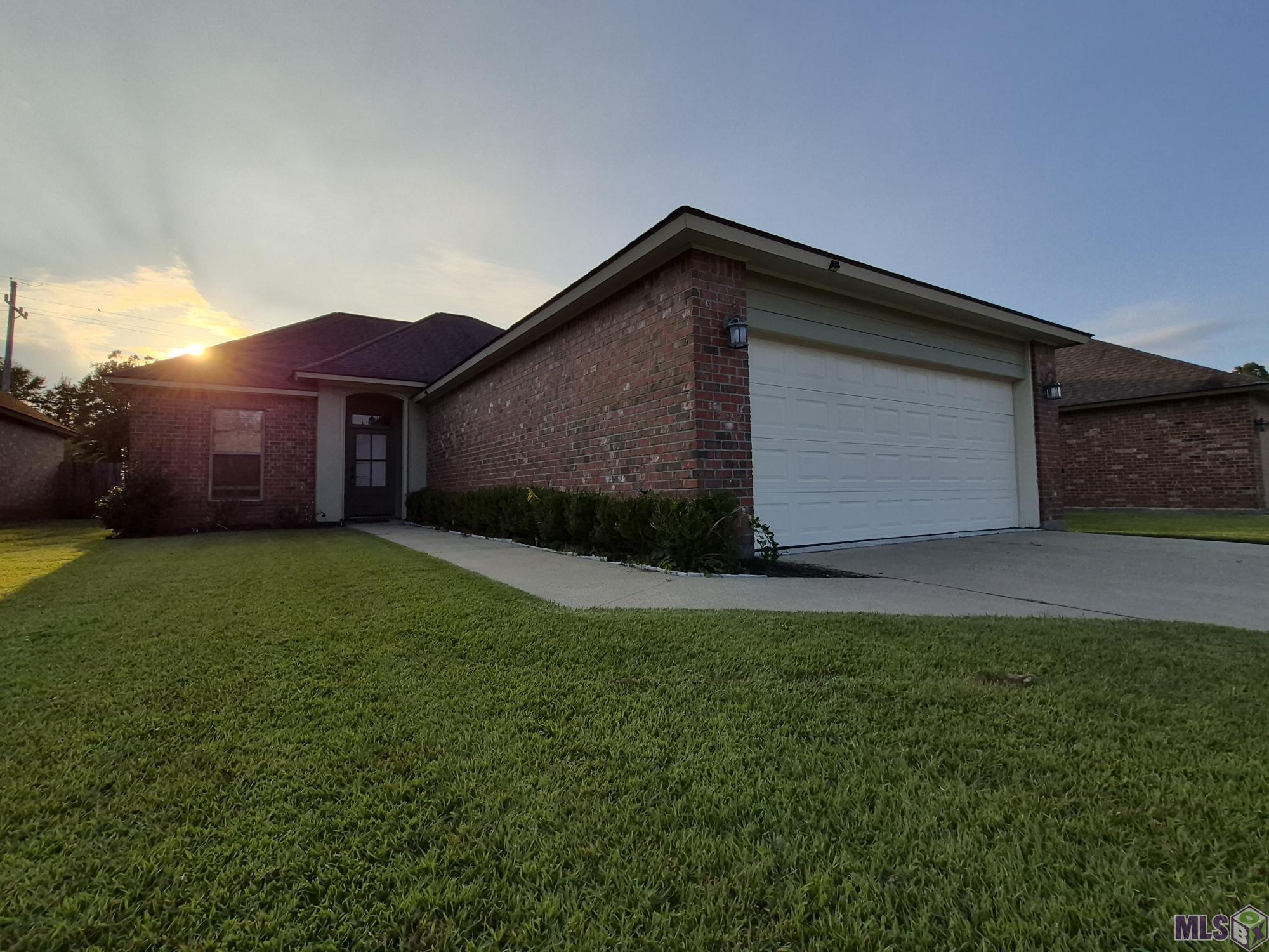 8952 Westlake Avenue Baton Rouge, LA 70810 - Photo 2 of 19