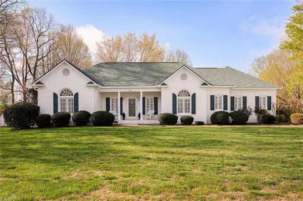 $600,000 | 6398 Skylark Road, Pfafftown, NC 27040