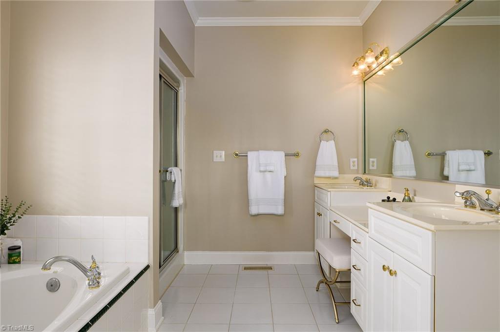 6398 Skylark Road Pfafftown, NC 27040 - Photo 17 of 34 Primary ensuite bath
