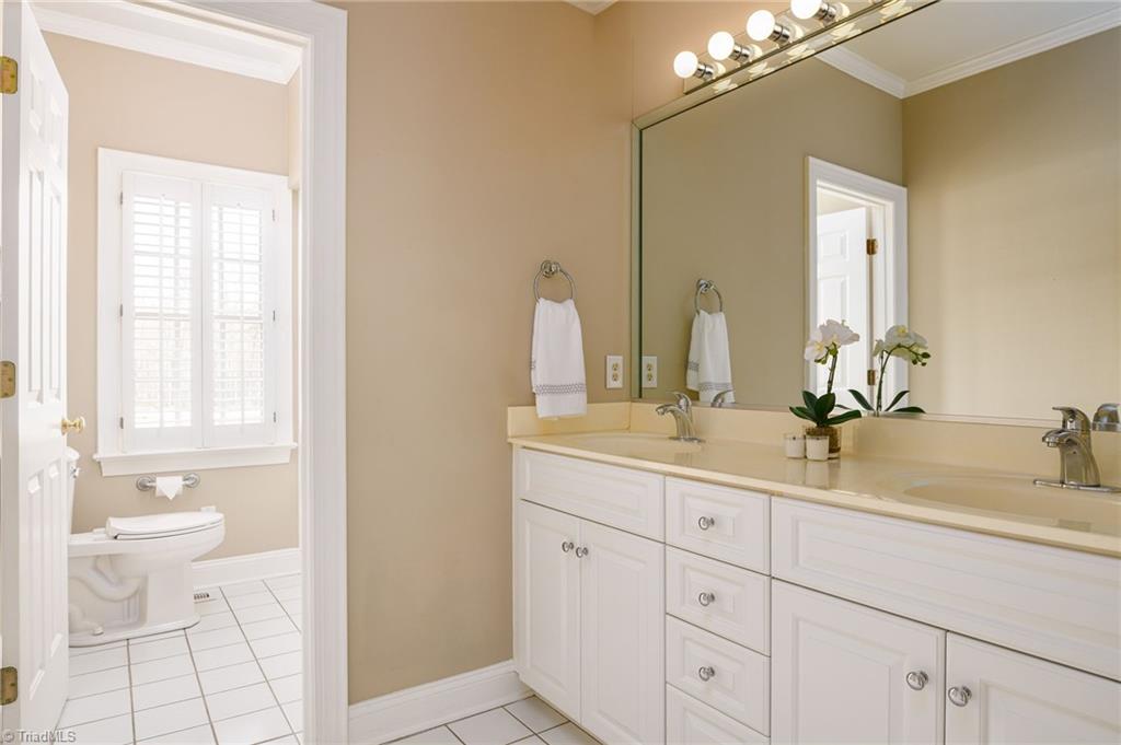 6398 Skylark Road Pfafftown, NC 27040 - Photo 21 of 34 Full Bath