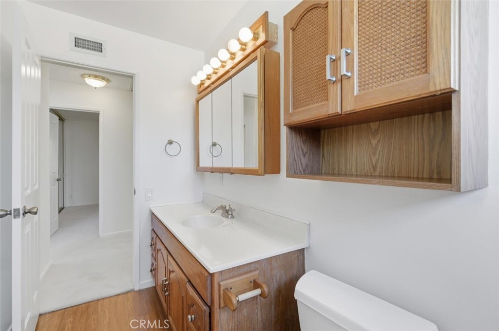 6820 Gross Avenue West Hills, CA 91307 - Photo 24 of 27 Hall bathroom