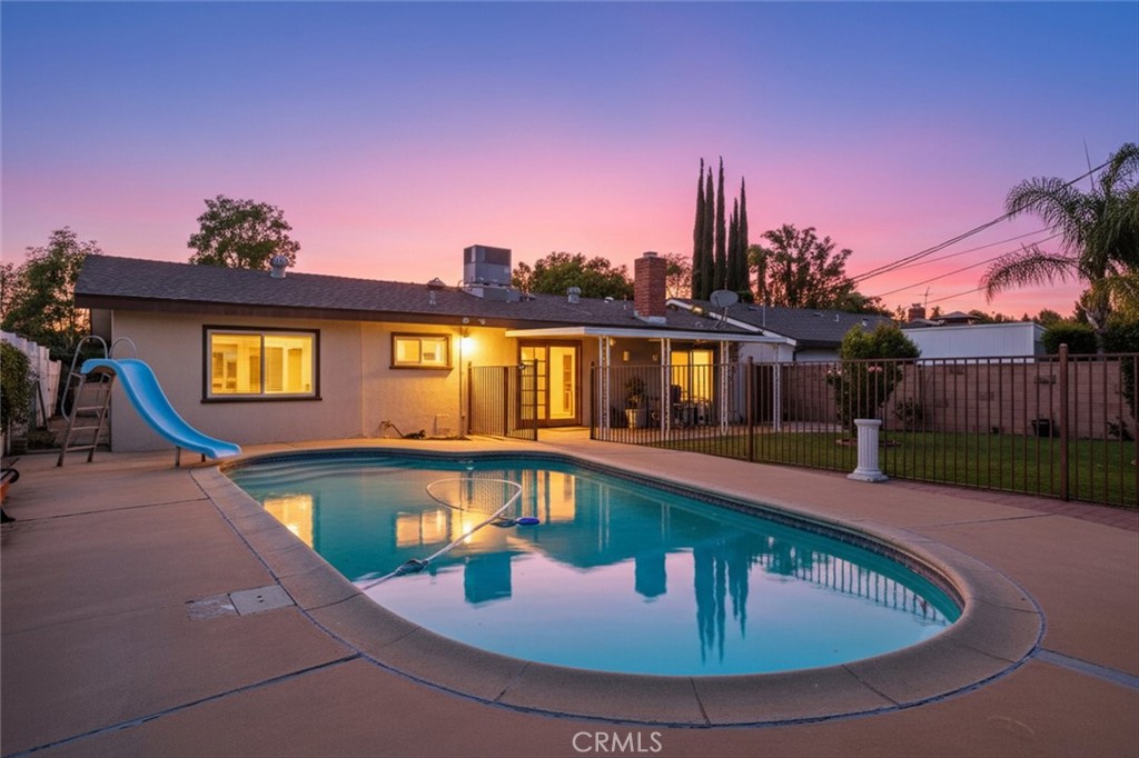 6820 Gross Avenue West Hills, CA 91307 - Photo 27 of 27 Pool home