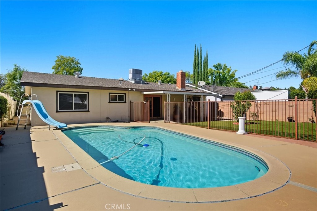 6820 Gross Avenue West Hills, CA 91307 - Photo 3 of 27 Pool