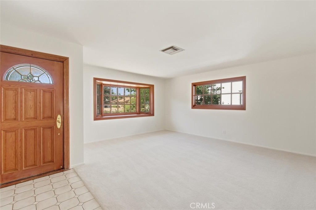 6820 Gross Avenue West Hills, CA 91307 - Photo 6 of 27 Front living room
