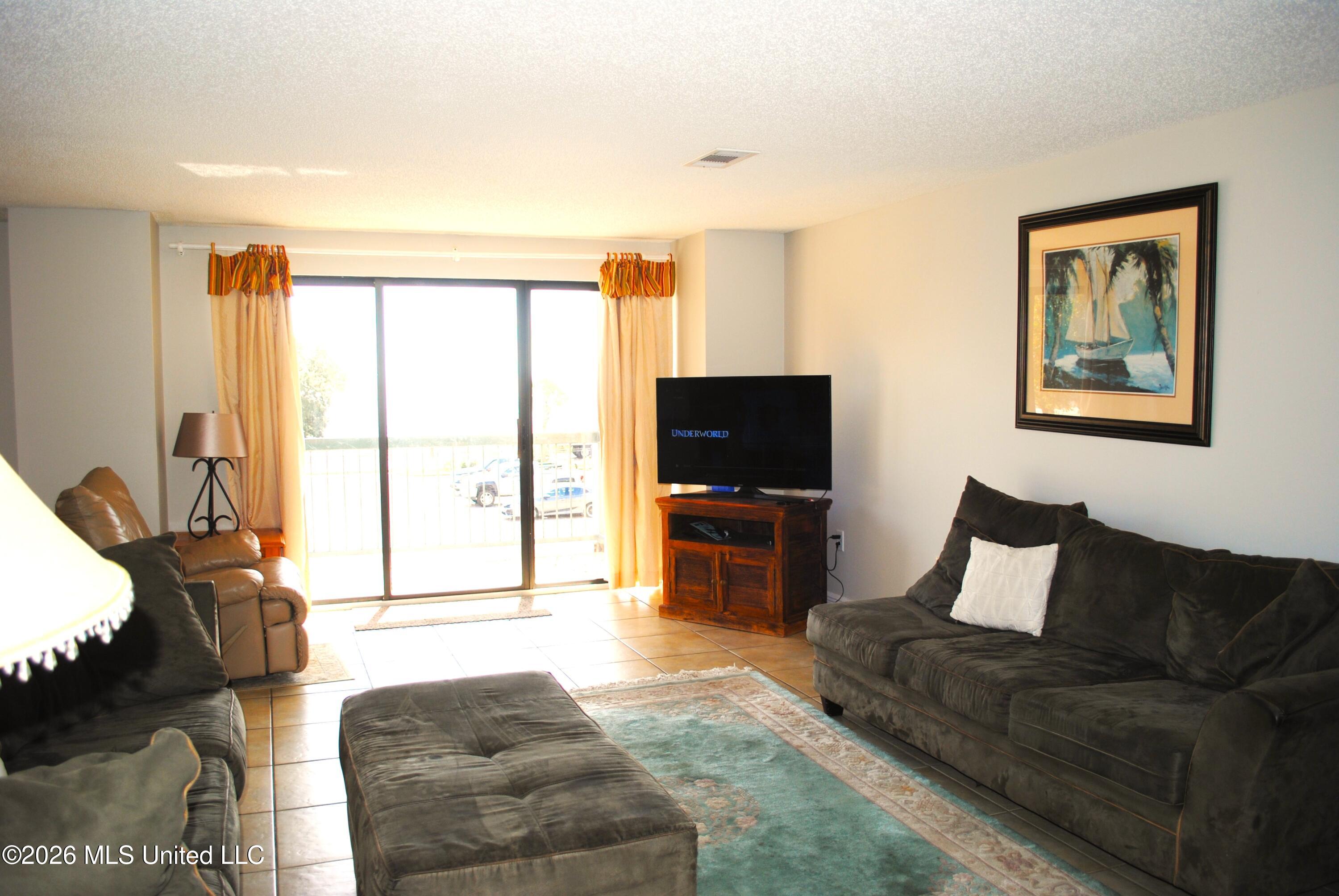 1130 Beach Boulevard, Unit 207 Biloxi, MS 39530 - Photo 3 of 19 DSC_4453-new