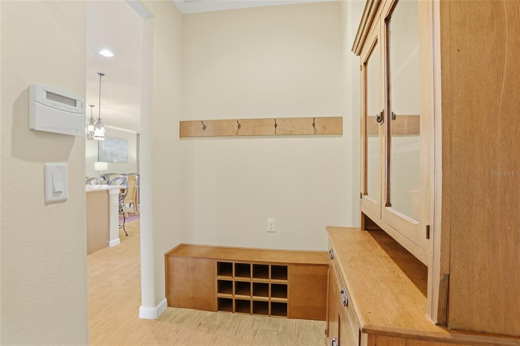 877 Haring Lane Mount Dora, FL 32757 - Photo 14 of 26 a view of walk in closet and bathroom