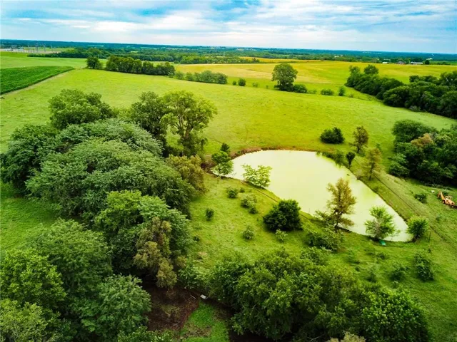 $516,000 | Grant Road, Maysville, MO 64469