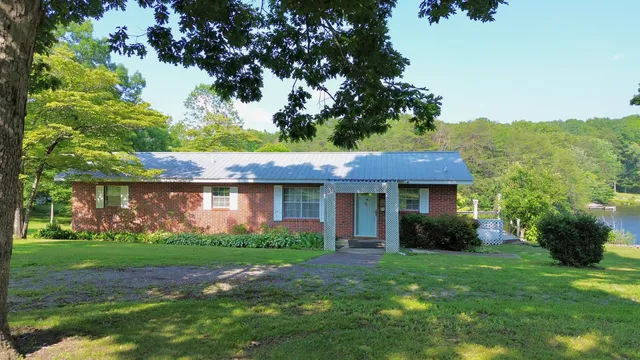 $265,000 | 115 Lake Shore Drive, Pikeville, TN 37367