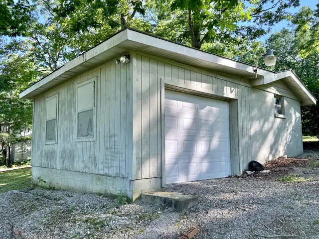 $265,000 | 115 Lake Shore Drive, Pikeville, TN 37367