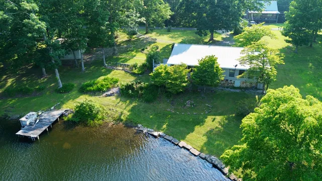 $265,000 | 115 Lake Shore Drive, Pikeville, TN 37367