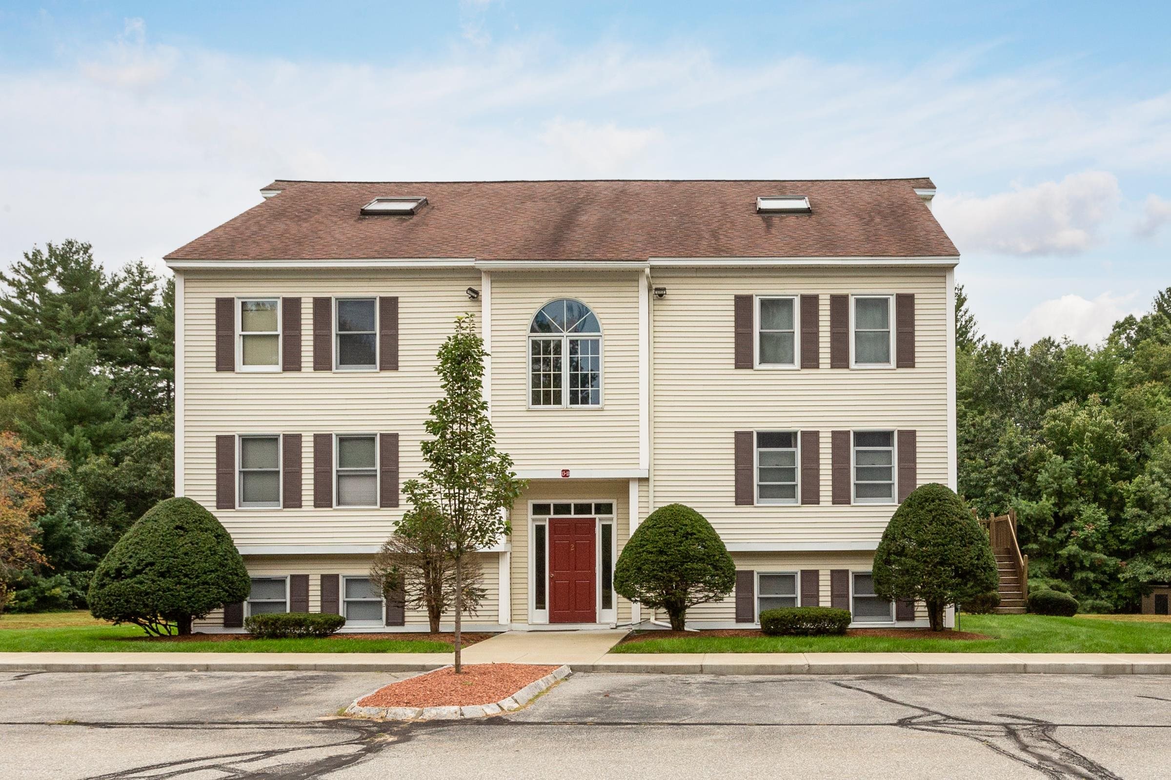 7 Corduroy Road, Unit 14 Amherst, NH 03031 - Photo 1 of 30