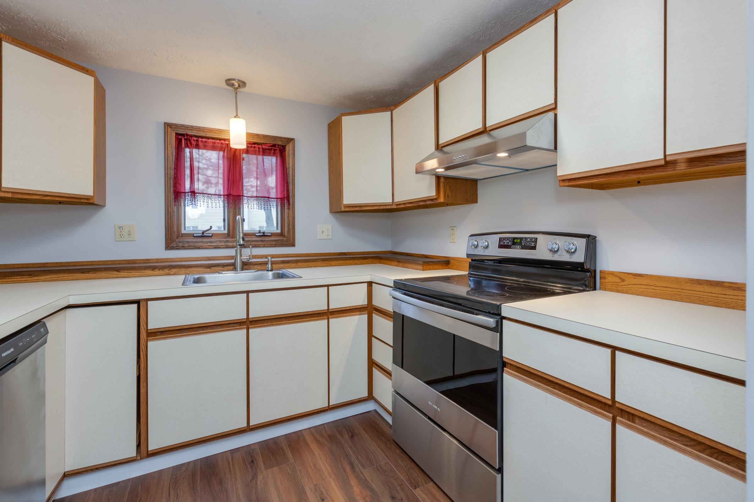 7 Corduroy Road, Unit 14 Amherst, NH 03031 - Photo 15 of 30
