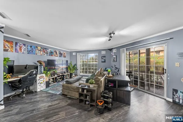 $3,000 | 152 Lynette Drive, Fort Lee, NJ 07024