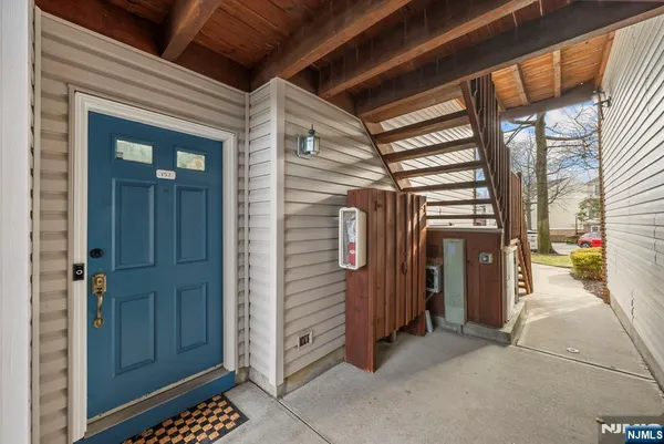 $3,000 | 152 Lynette Drive, Fort Lee, NJ 07024