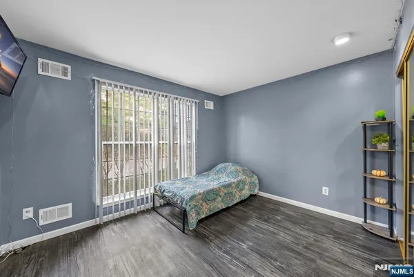 $3,000 | 152 Lynette Drive, Fort Lee, NJ 07024