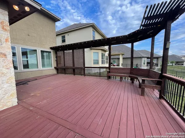 $3,700 | 18039 Branson, San Antonio, TX 78255