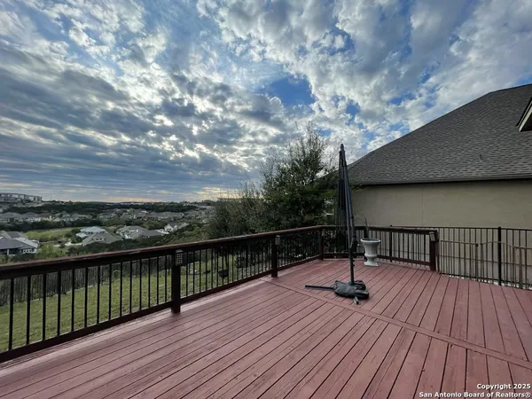 $3,700 | 18039 Branson, San Antonio, TX 78255