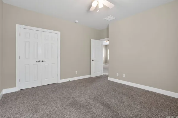 $3,700 | 18039 Branson, San Antonio, TX 78255