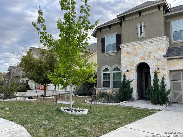 $3,700 | 18039 Branson, San Antonio, TX 78255