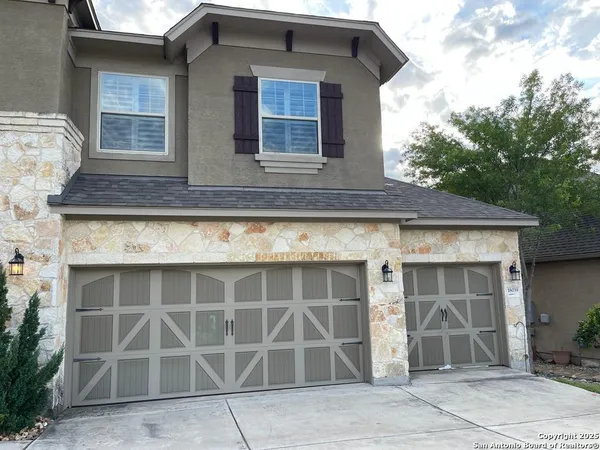 $3,700 | 18039 Branson, San Antonio, TX 78255