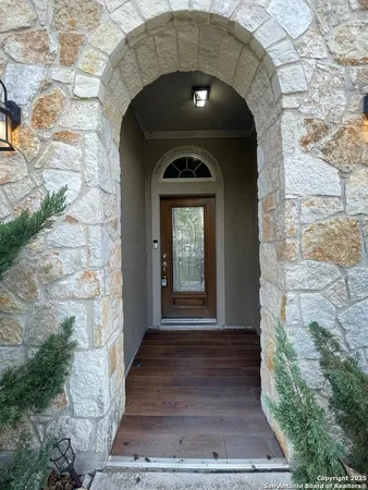 $3,700 | 18039 Branson, San Antonio, TX 78255