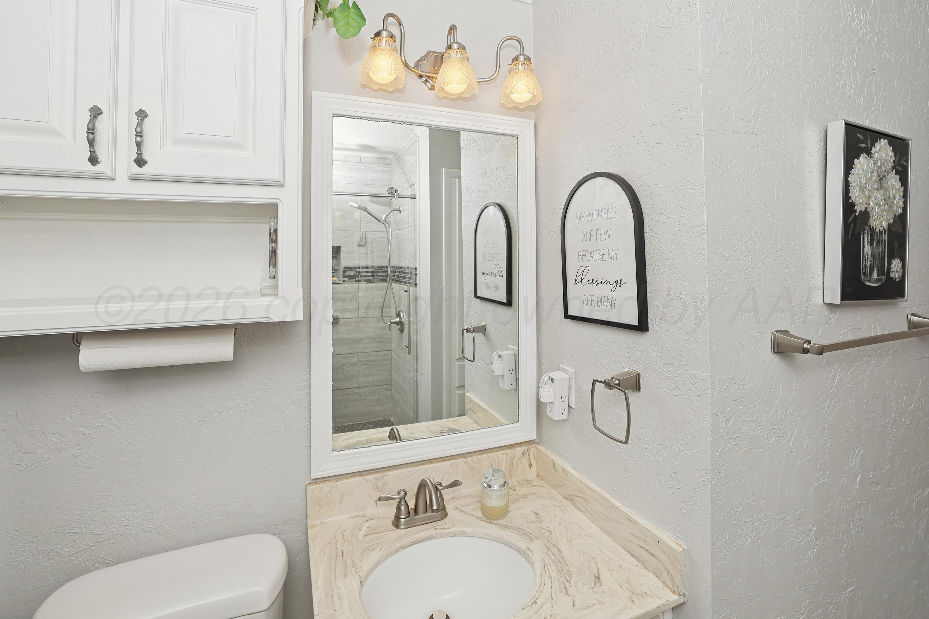 2015 Currie Lane Amarillo, TX 79107 - Photo 10 of 12 19-Bathroom