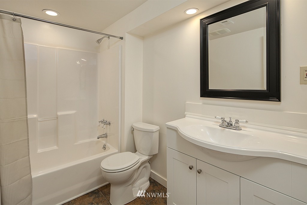 935 Daley Street Edmonds, WA 98020 - Photo 14 of 25 Gallery Image 14