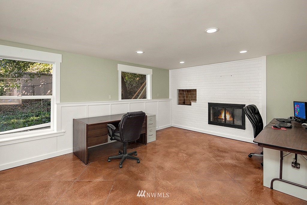 935 Daley Street Edmonds, WA 98020 - Photo 18 of 25 Gallery Image 18