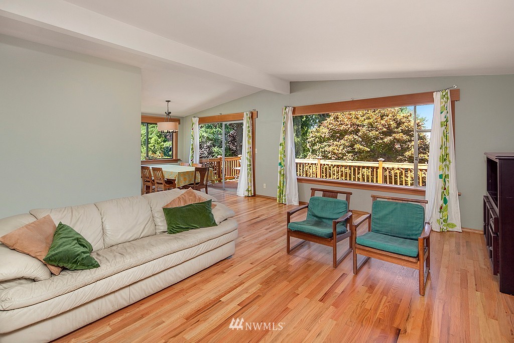 935 Daley Street Edmonds, WA 98020 - Photo 8 of 25 Gallery Image 8
