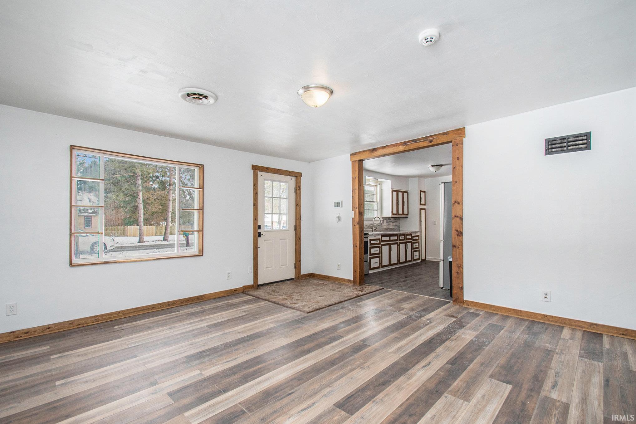 56759 Sundown Road South Bend, IN 46619 - Photo 3 of 21 Gallery Image 3