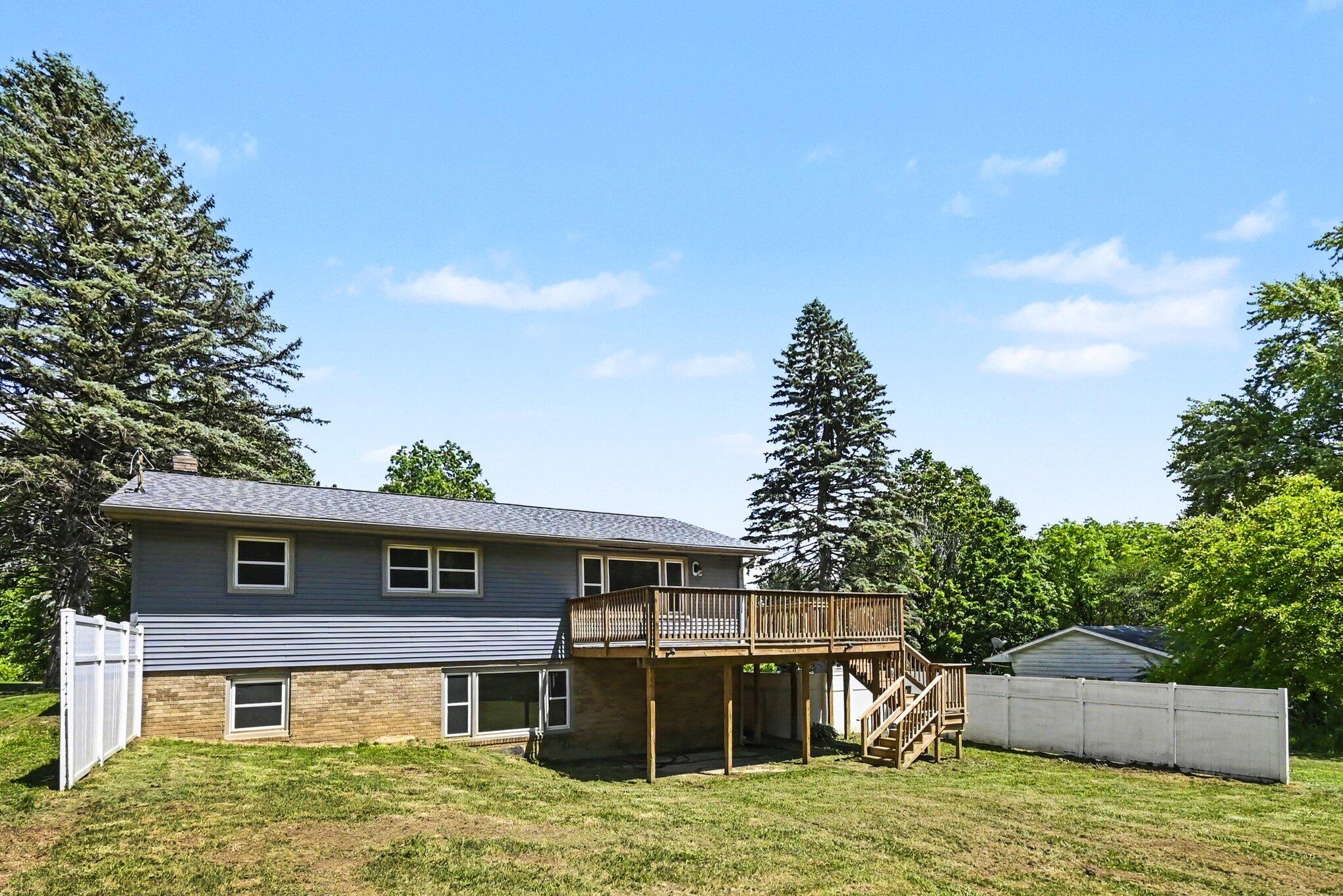 1077 Gidner Road Charlotte, MI 48813 - Photo 24 of 29 026_file_4779